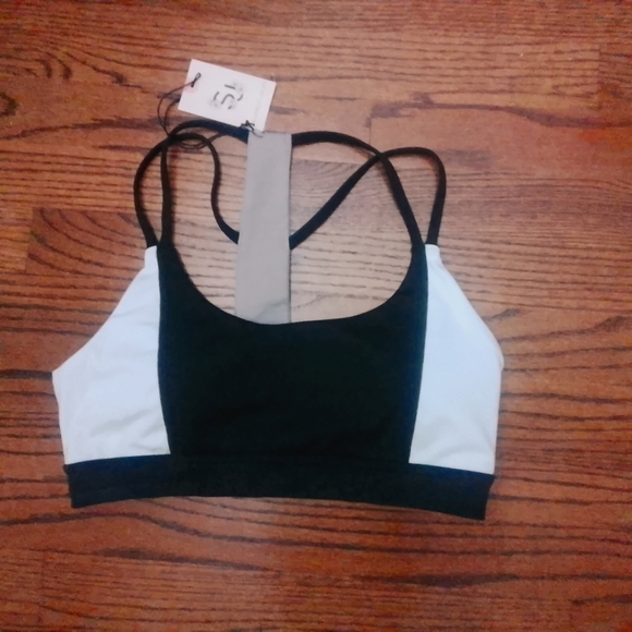 NWT Sincerely Jules Size M Color Block Sports Bra - Picture 2 of 5
